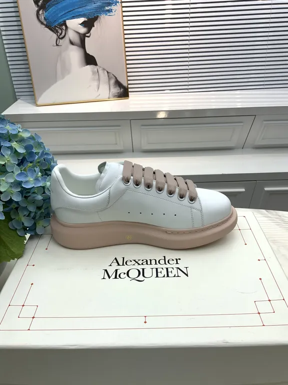 Alexander McQueen Shoe 